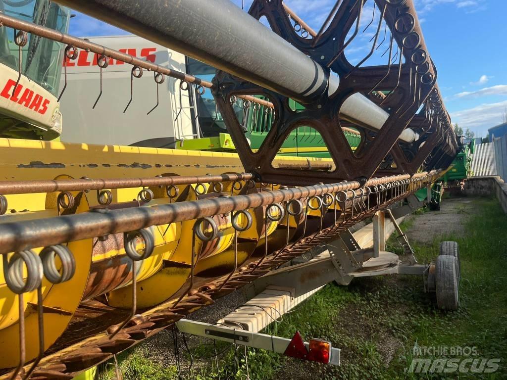 New Holland Tipo 30 콤바인 헤드