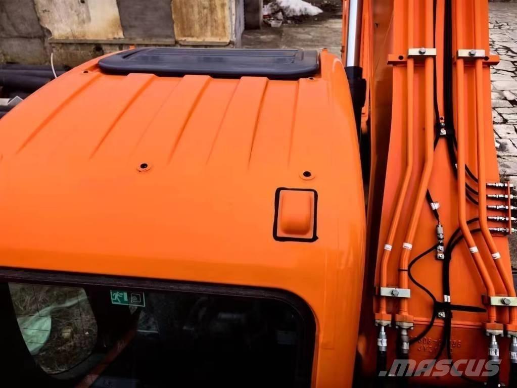 Doosan DX215 대형 굴삭기 29톤 이상