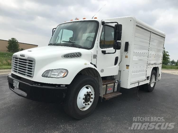 Freightliner M2 음료 배달 트럭