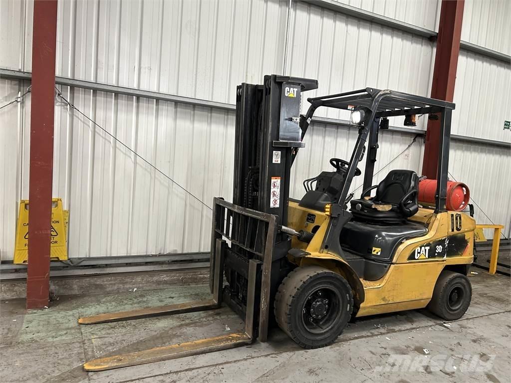 CAT GP30NT LPG 지게차