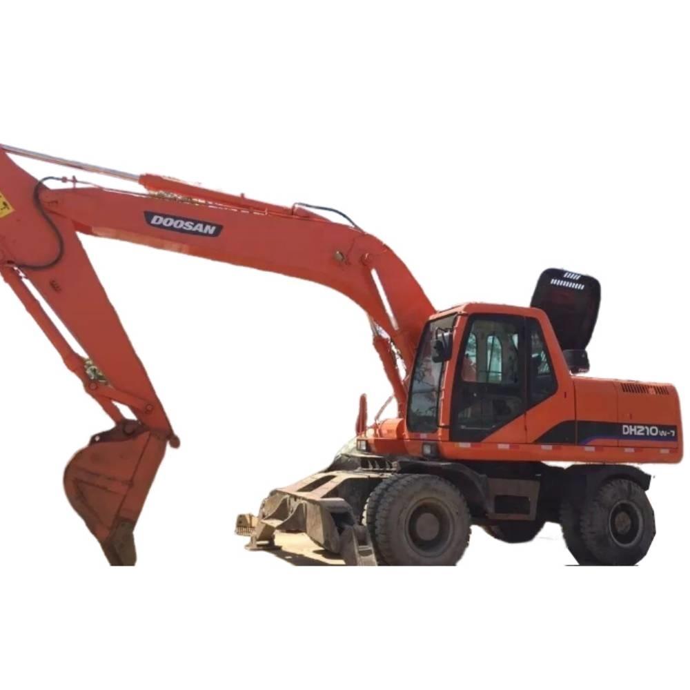 Doosan DH210W  휠 굴삭기
