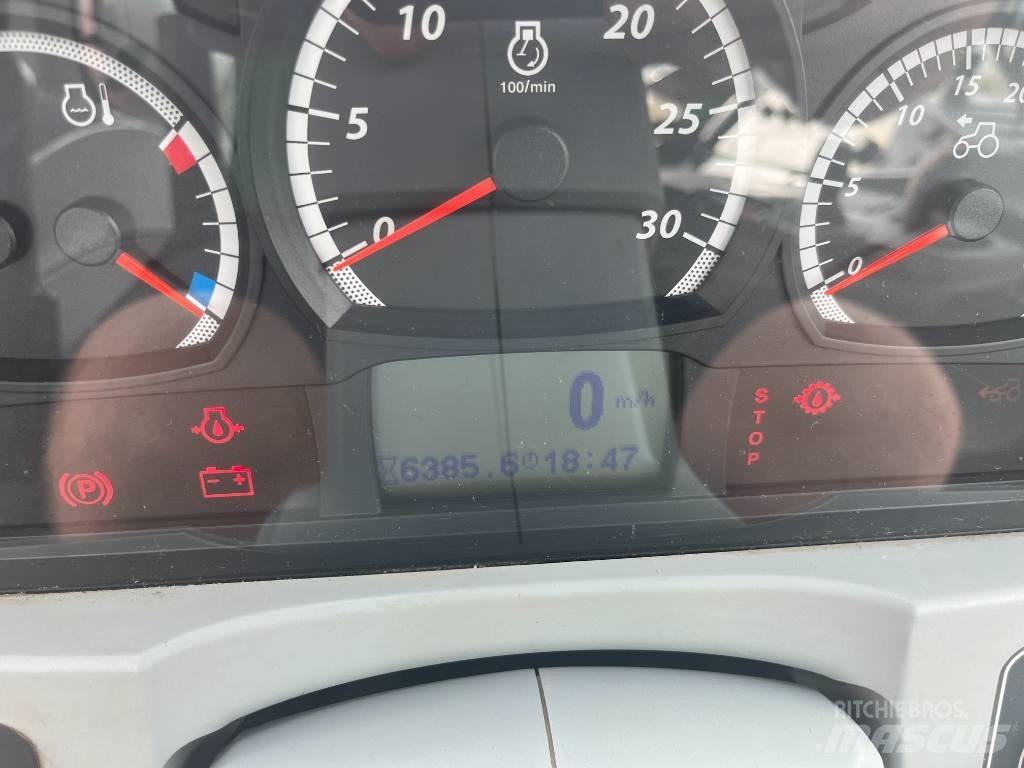 Valtra N 124 H5 트랙터