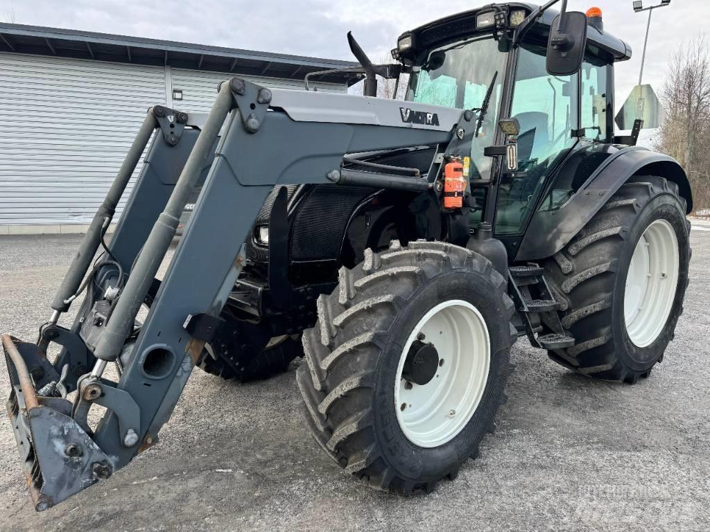 Valtra C 130 트랙터