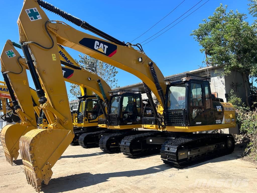 CAT 320 D 대형 굴삭기 29톤 이상