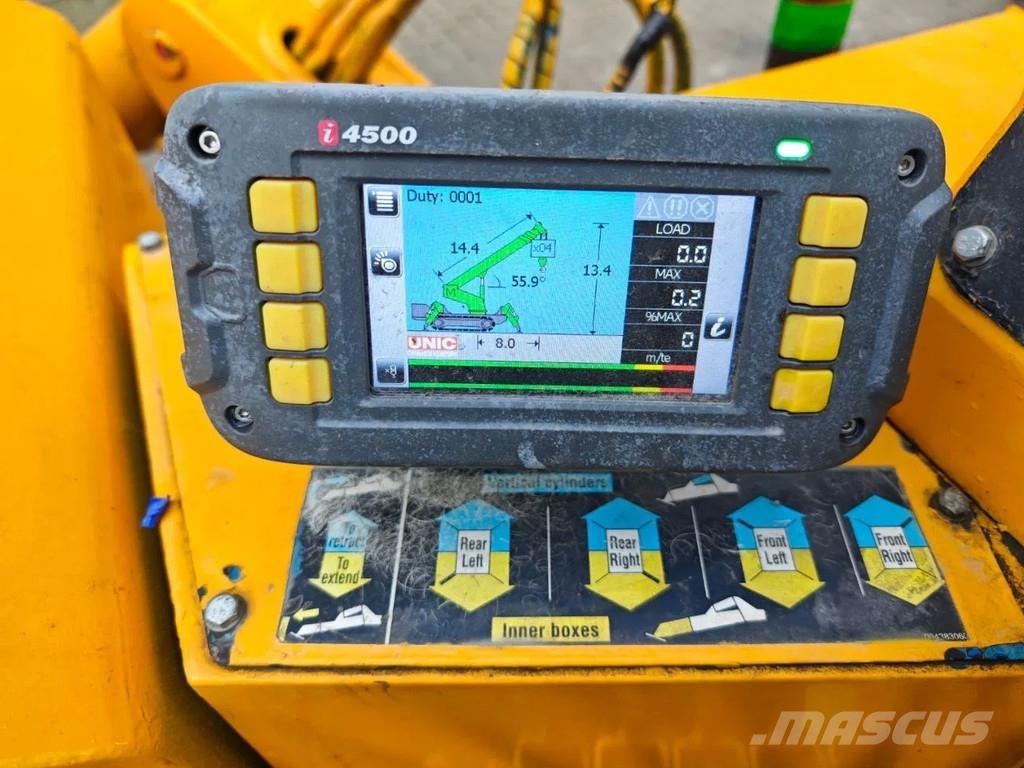 Unic URA 376 C 트랙 크레인