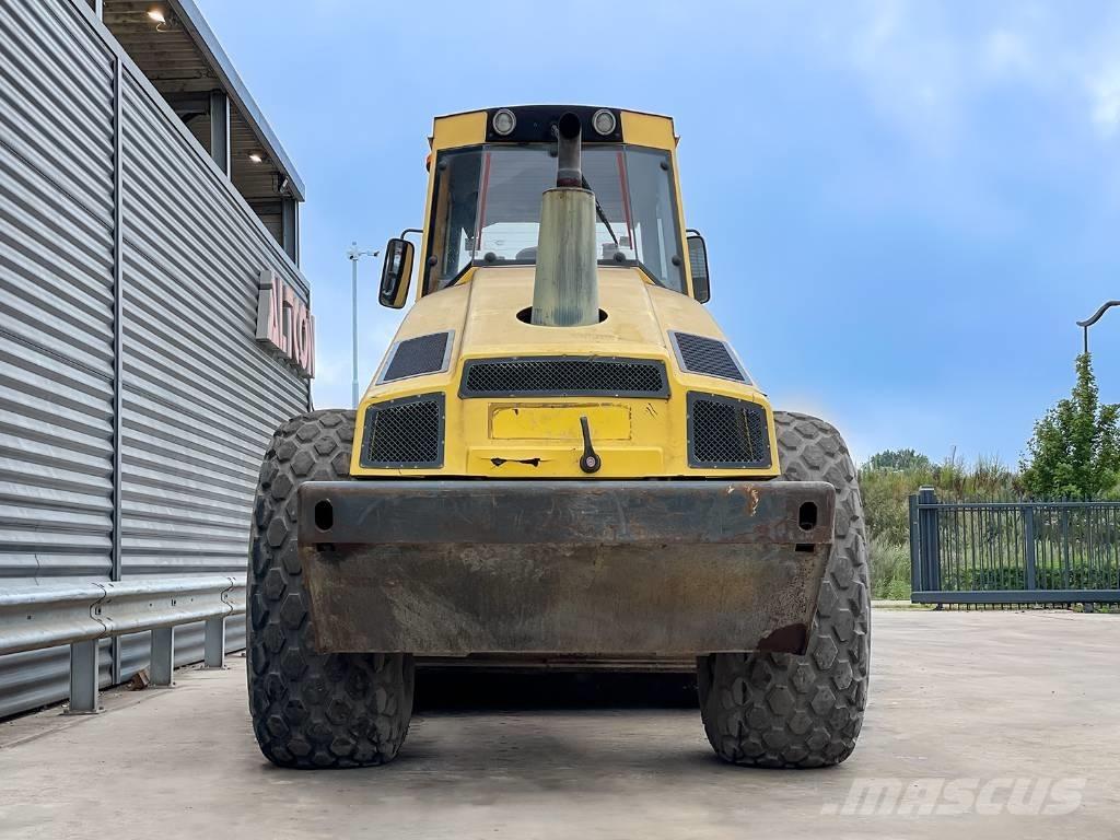 Bomag BW 213 DH-4 싱글 드럼 롤러
