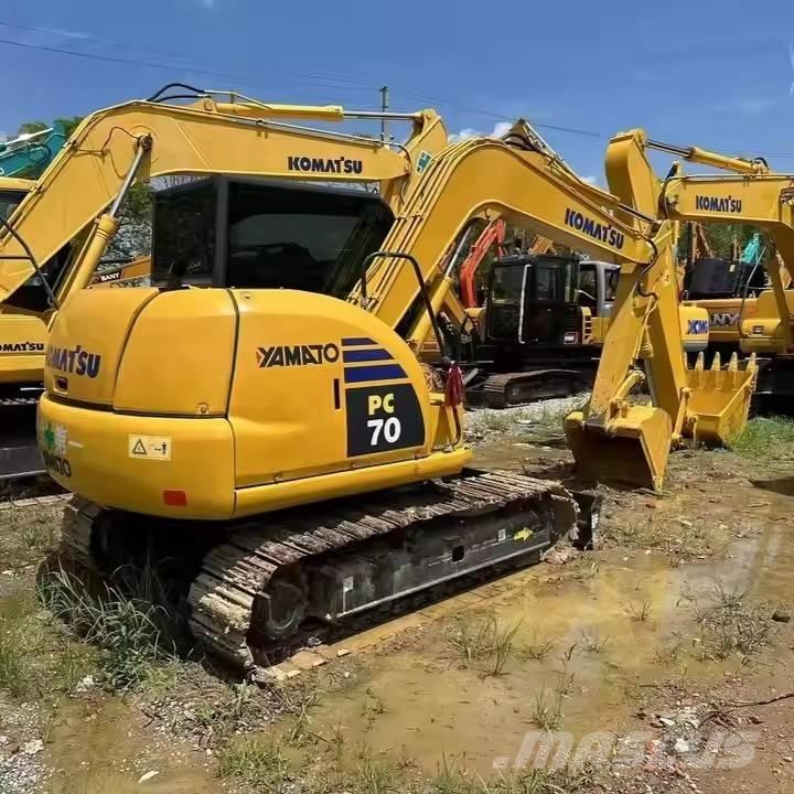 Komatsu PC 70 대형 굴삭기 29톤 이상