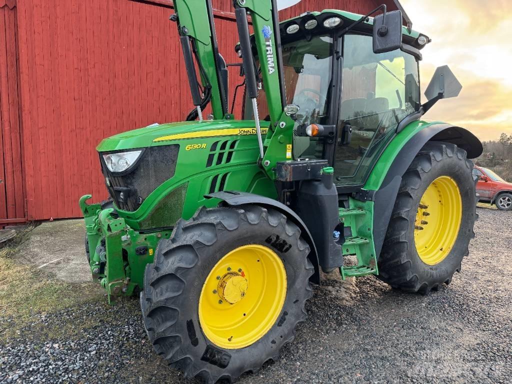 John Deere 6130 R 트랙터
