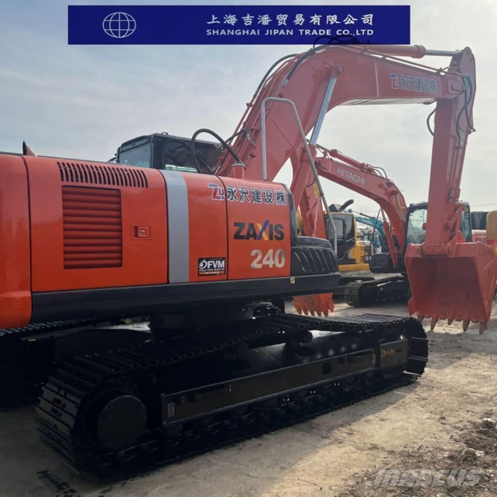 Hitachi ZX 240 대형 굴삭기 29톤 이상