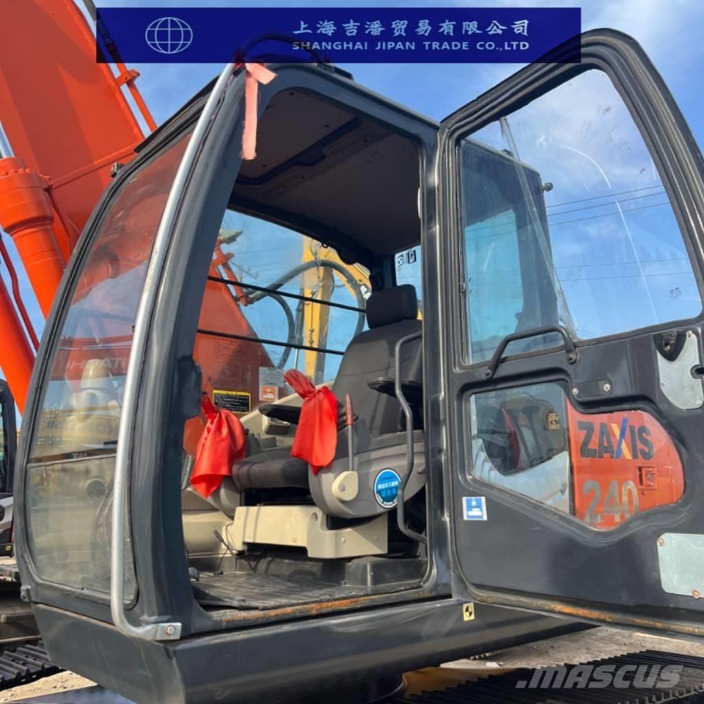Hitachi ZX 240 대형 굴삭기 29톤 이상
