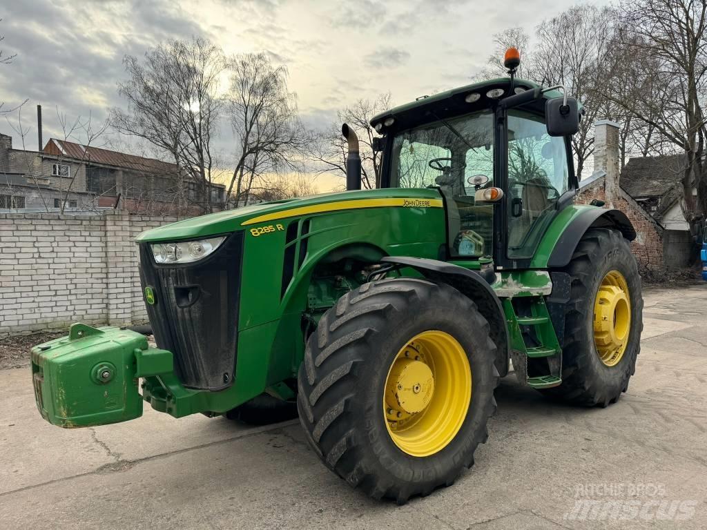 John Deere 8285 R 트랙터
