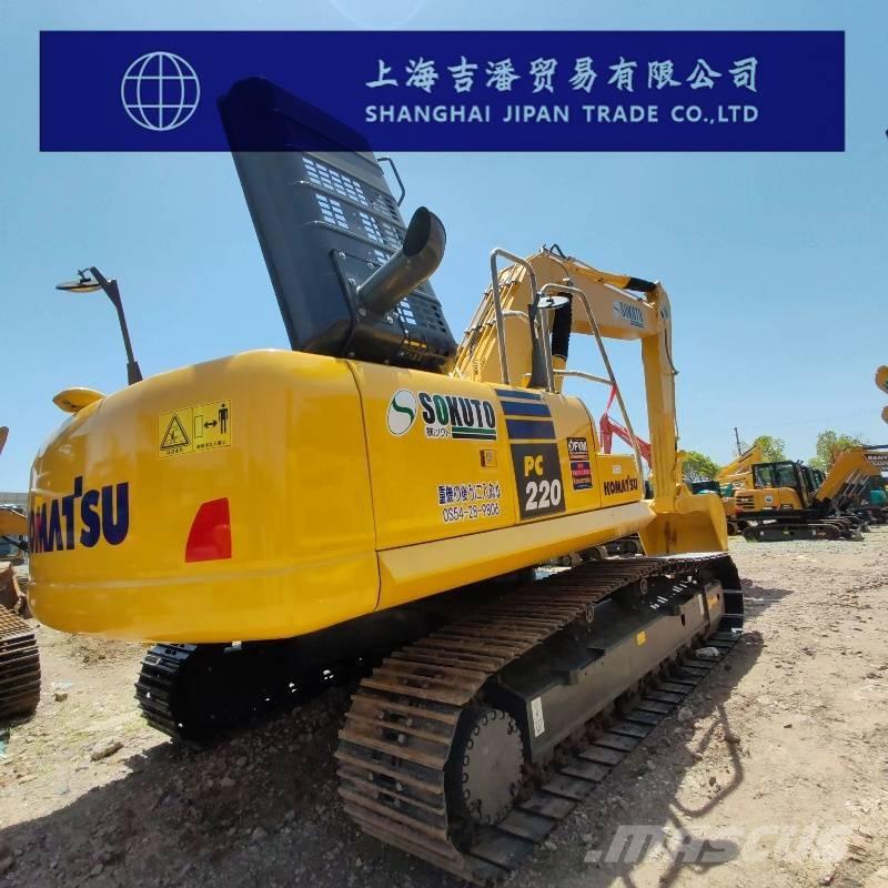 Komatsu PC 220 대형 굴삭기 29톤 이상