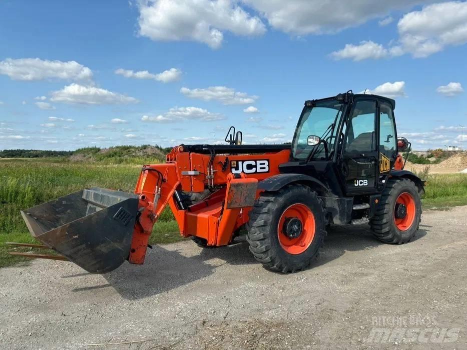 JCB 540-140 텔러 핸들러