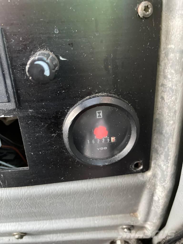 Volvo L 70 E  휠로우더