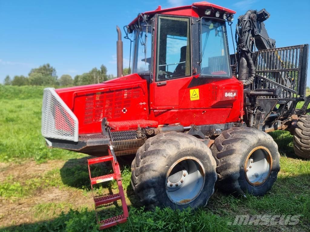 Komatsu 840.4 원목 포워더