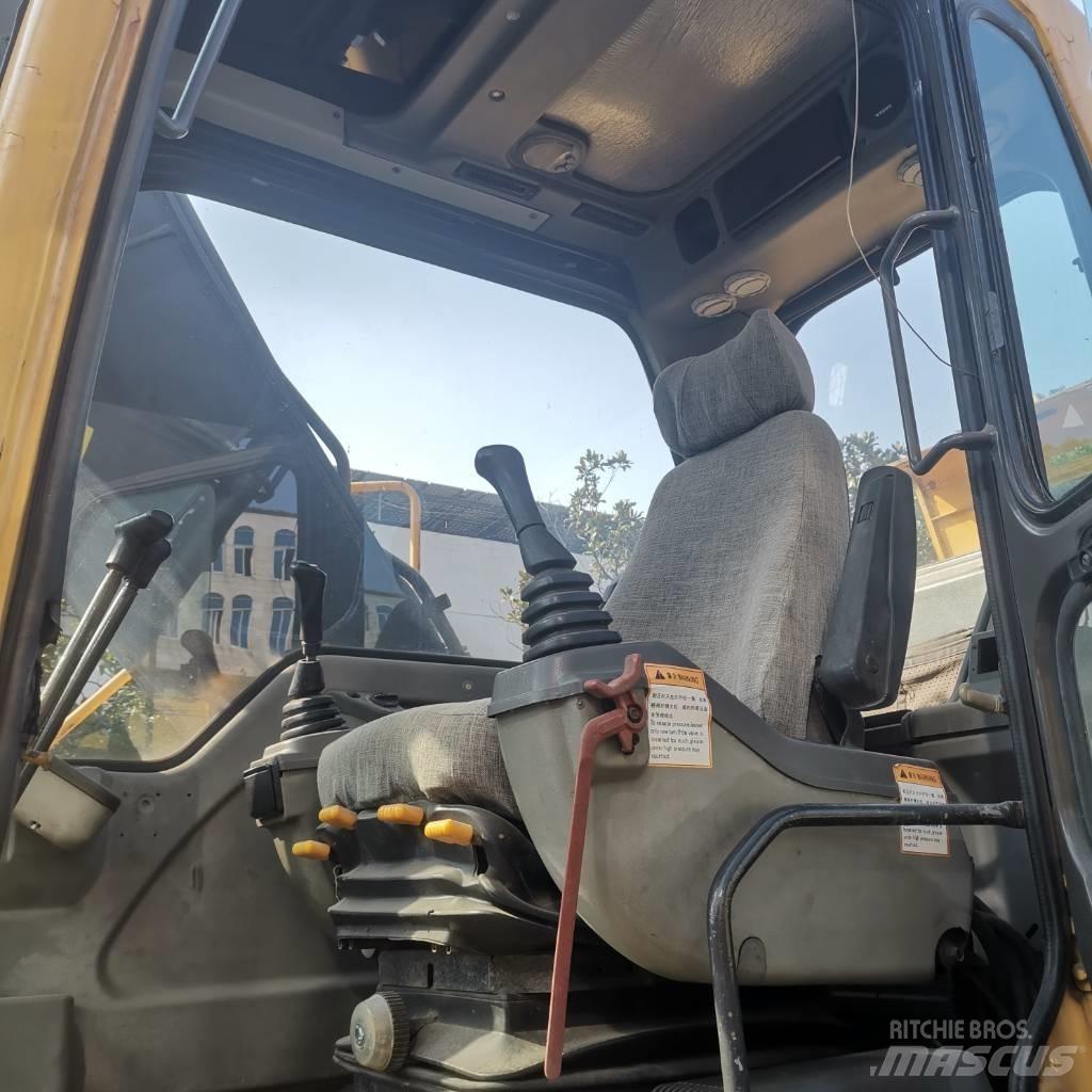 Volvo EC 210 B LC 대형 굴삭기 29톤 이상