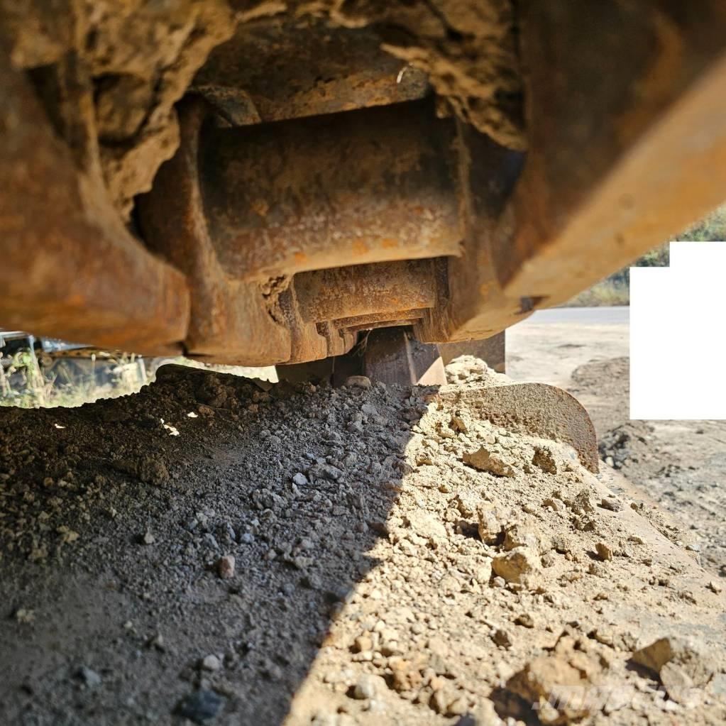 Hyundai Robex 300 LC 대형 굴삭기 29톤 이상