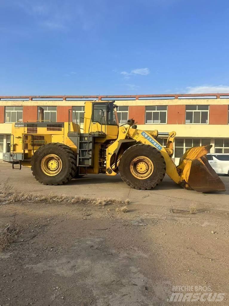 Komatsu WA 600-6  휠로우더