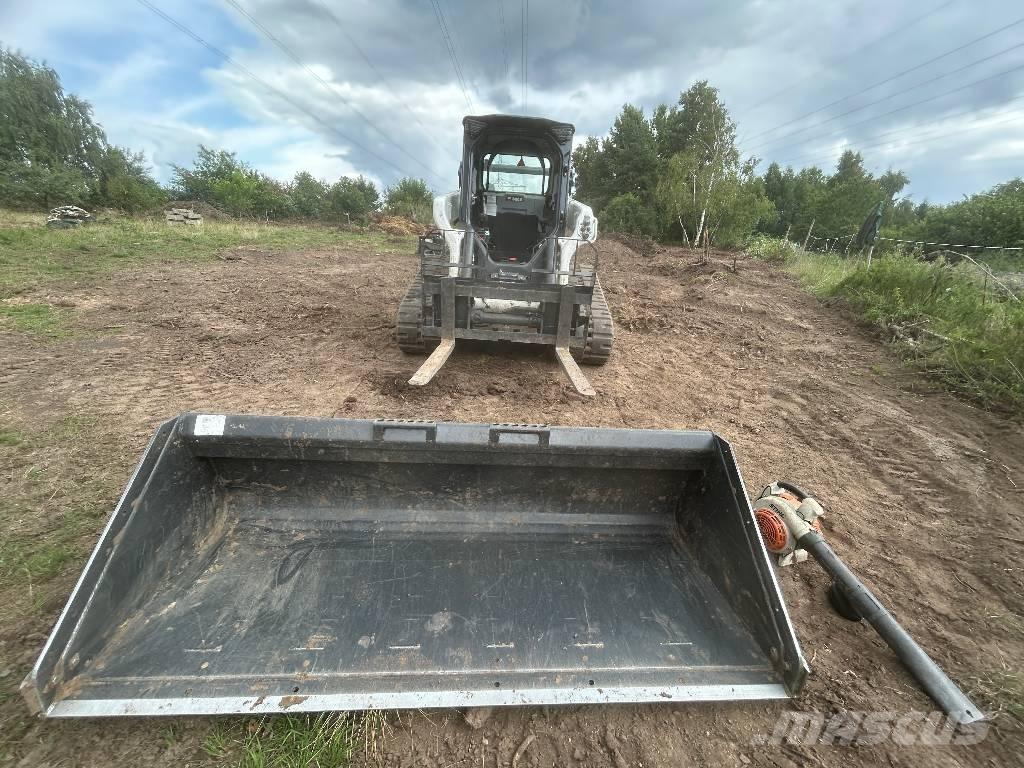 Bobcat T76 궤도식 로우더