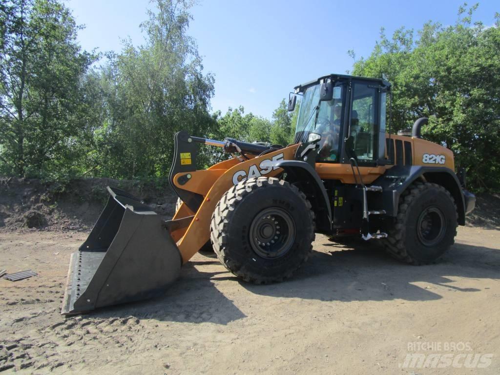 CASE 821 G  휠로우더
