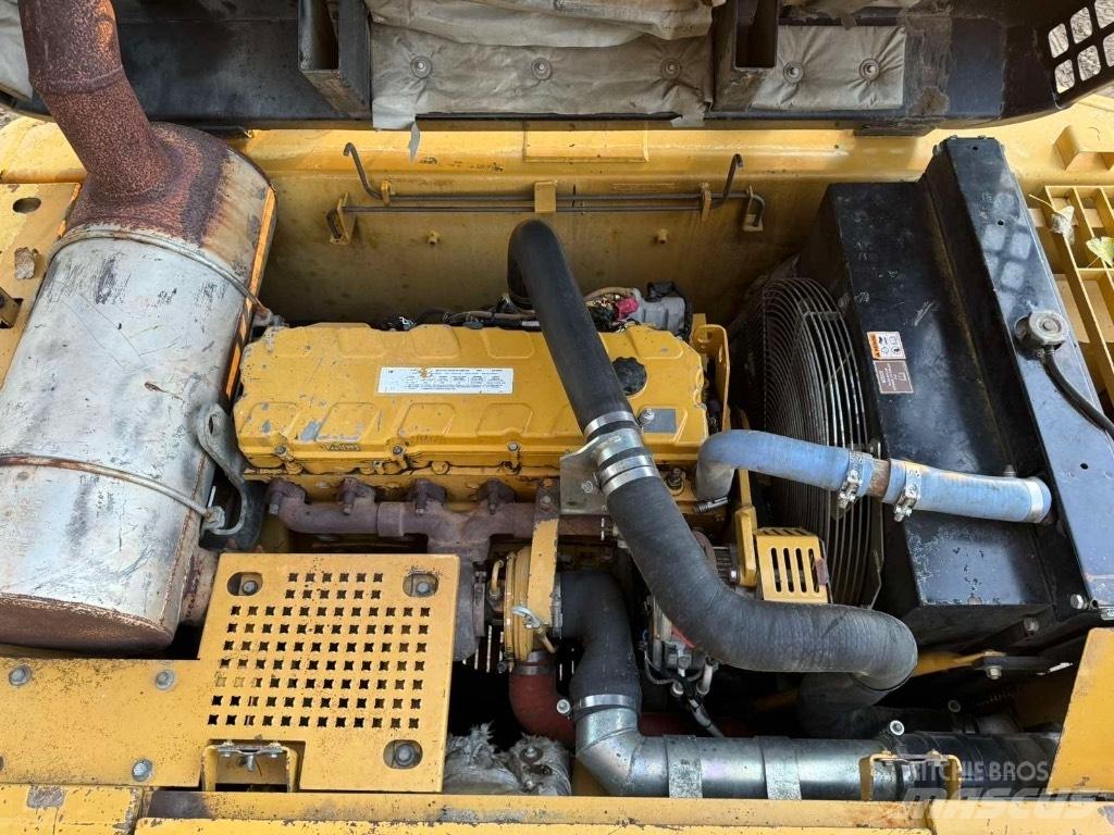 CAT 330CL 대형 굴삭기 29톤 이상
