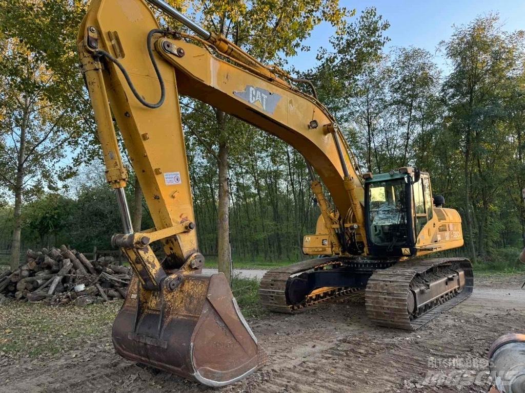 CAT 330CL 대형 굴삭기 29톤 이상