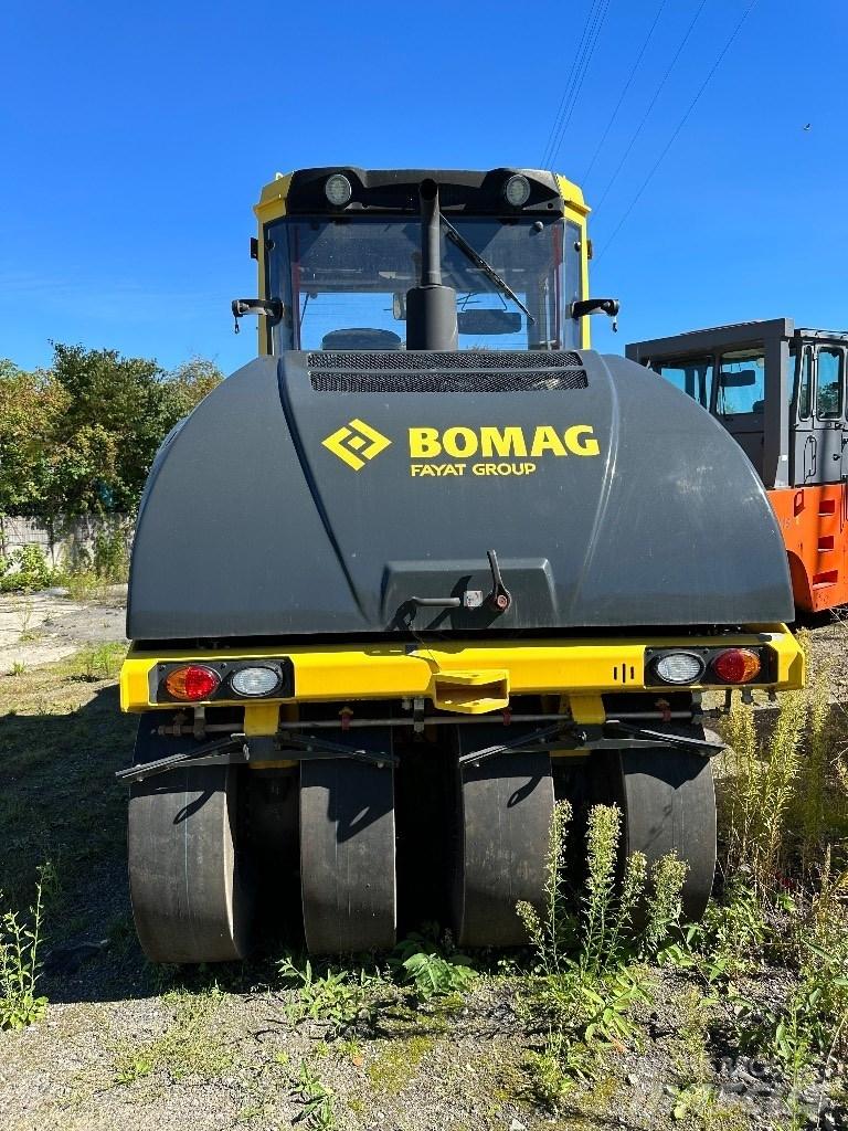 Bomag BW24RH 공기 타이어 롤러