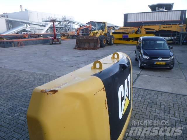 CAT 336 F L 섀시 및 서스펜션