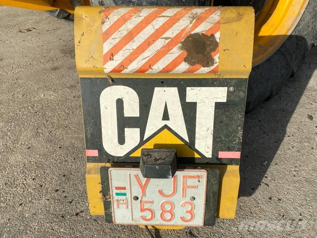 CAT TH 350 B 텔러 핸들러