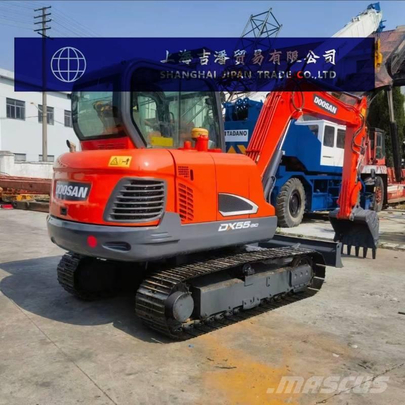 Doosan DX 55 소형 굴삭기 7톤 미만