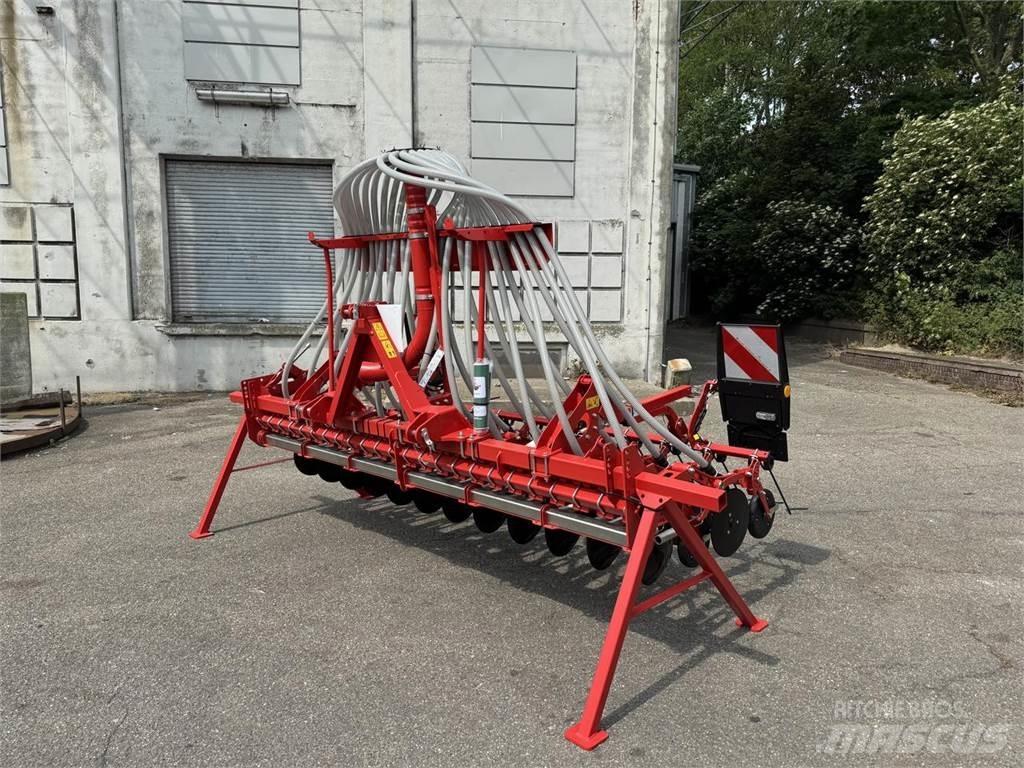 Kverneland CB 3000 드릴