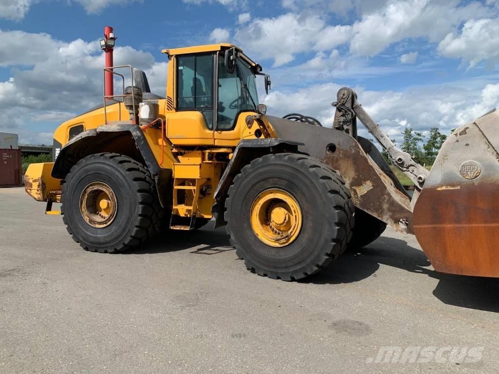 Volvo L 220 H  휠로우더