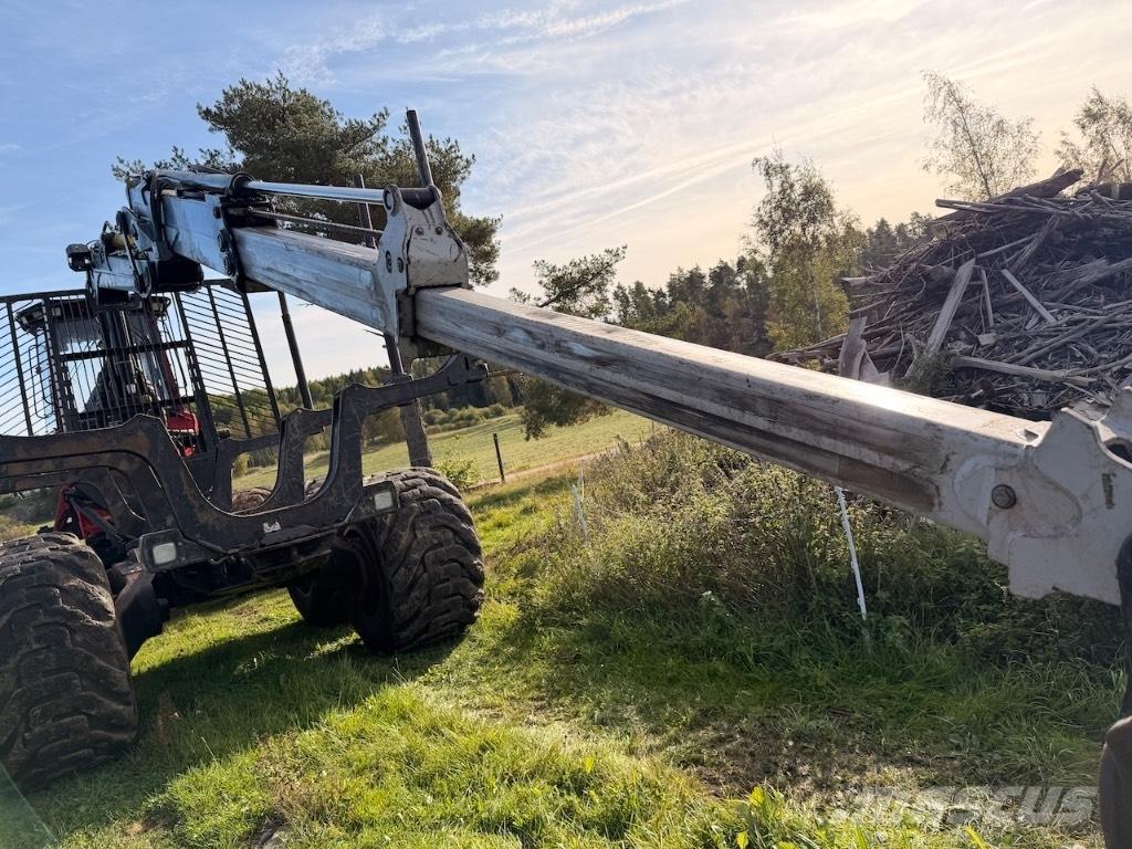 Komatsu 845 원목 포워더