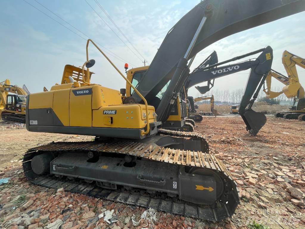 Volvo EC 200 대형 굴삭기 29톤 이상