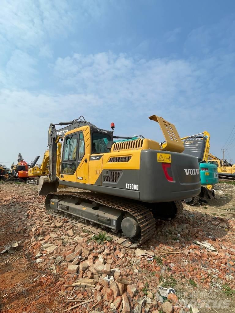 Volvo EC 200 대형 굴삭기 29톤 이상