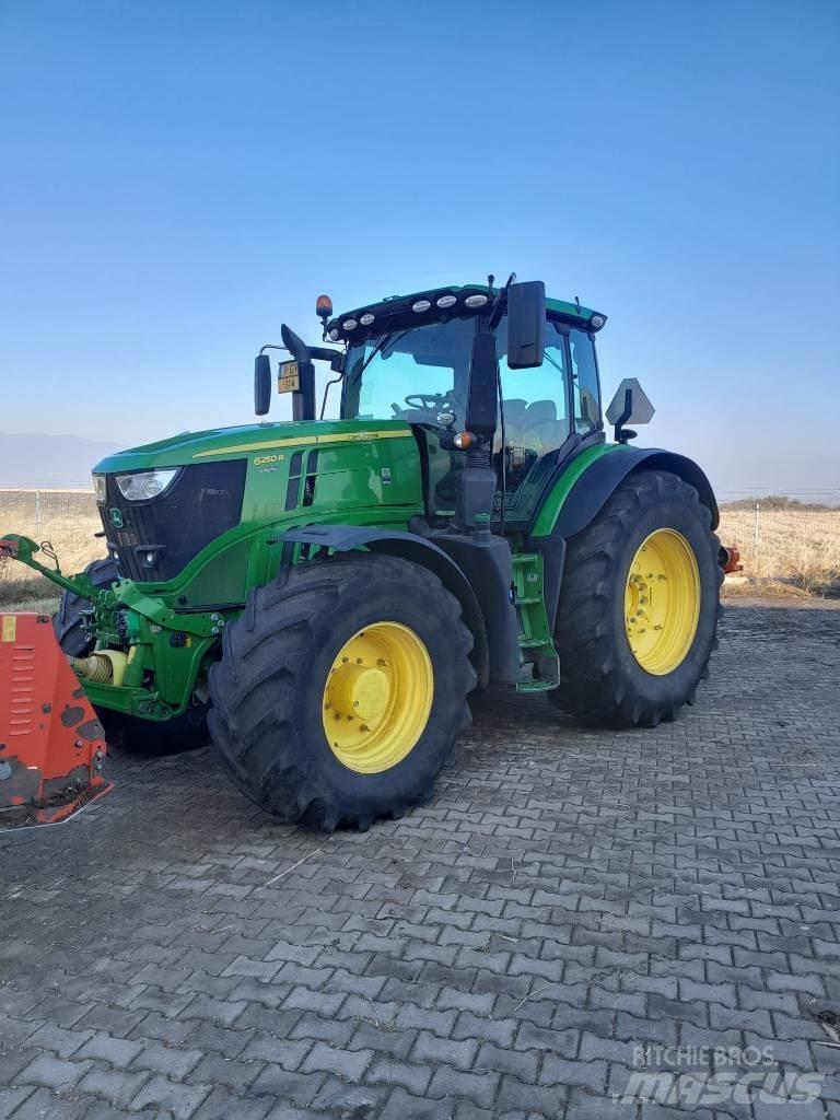 John Deere 6250R 트랙터