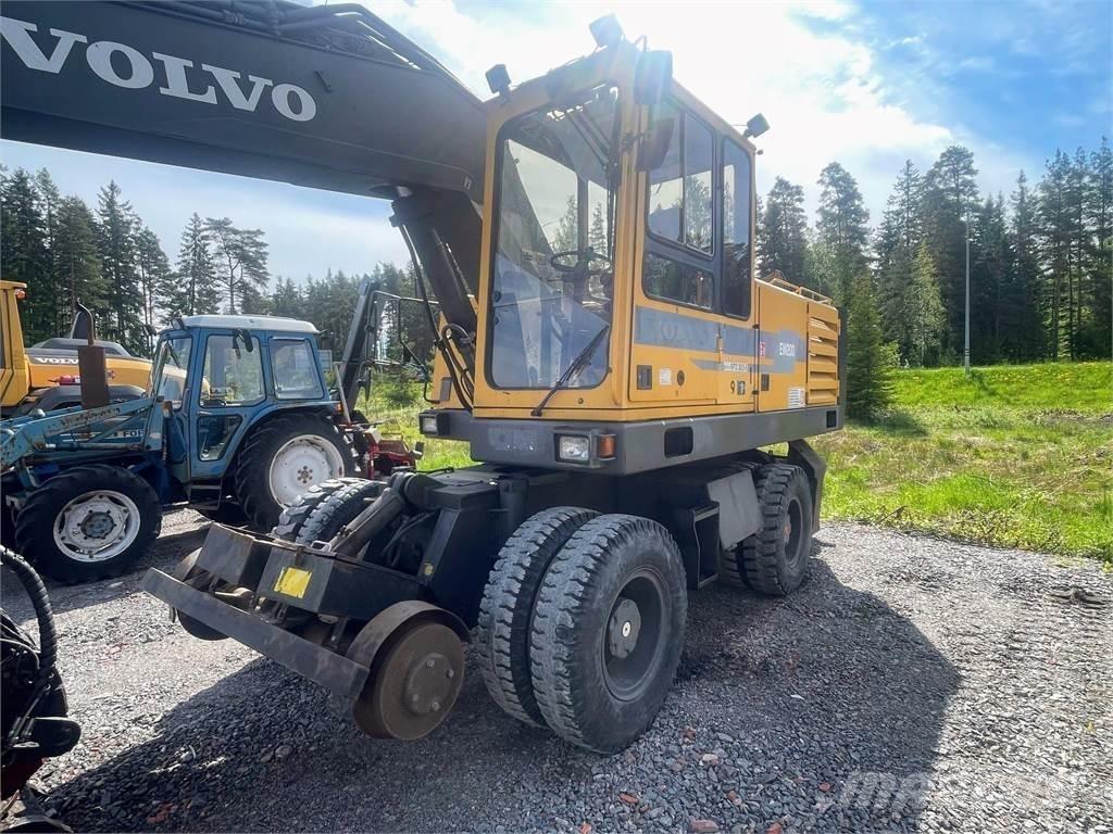 Volvo EW 200 4x4  휠 굴삭기