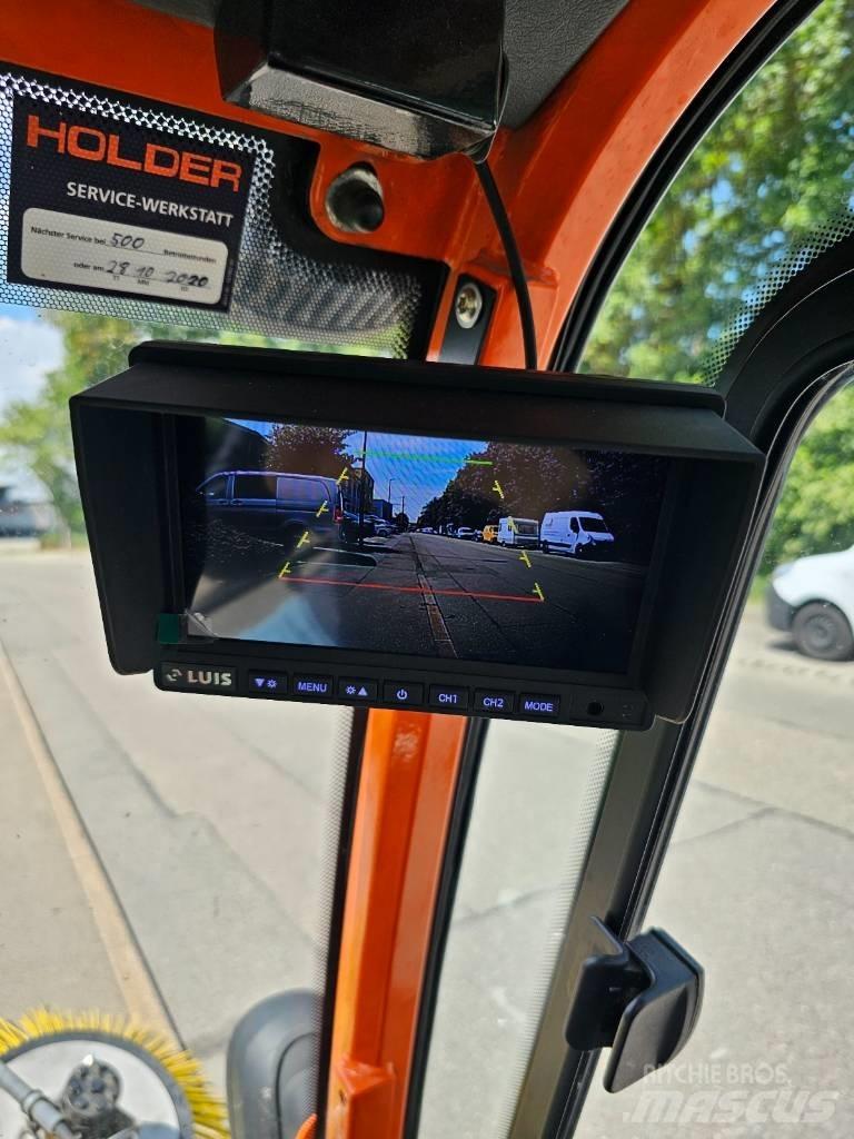 Holder X45 도로 청소차