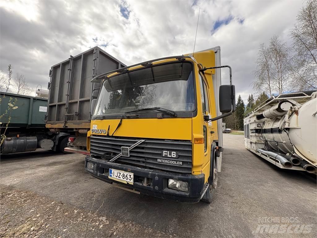 Volvo FL612 탑차 트럭