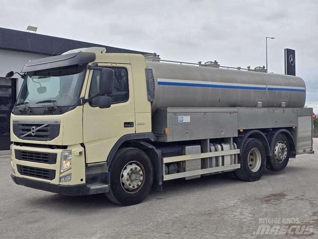 Volvo FM 420 탱커 트럭