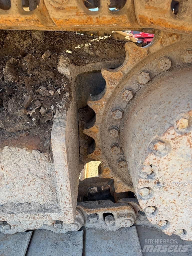 Volvo ECR235EL 대형 굴삭기 29톤 이상