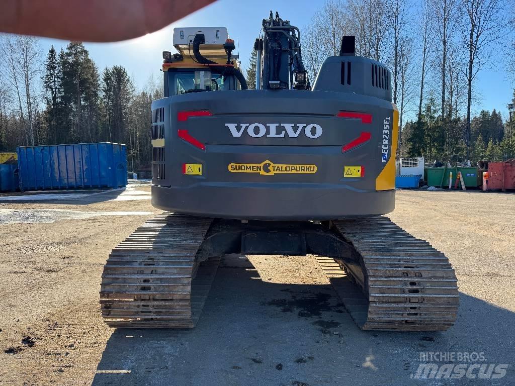 Volvo ECR235EL 대형 굴삭기 29톤 이상