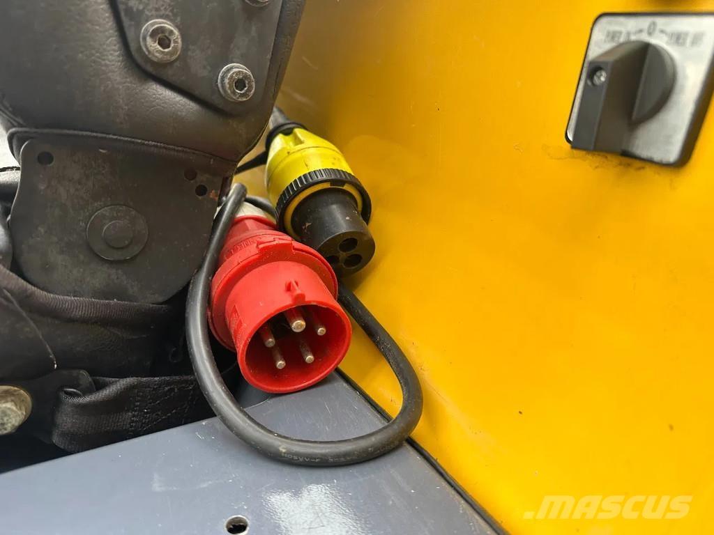 Eurotrac W11-E  휠로우더