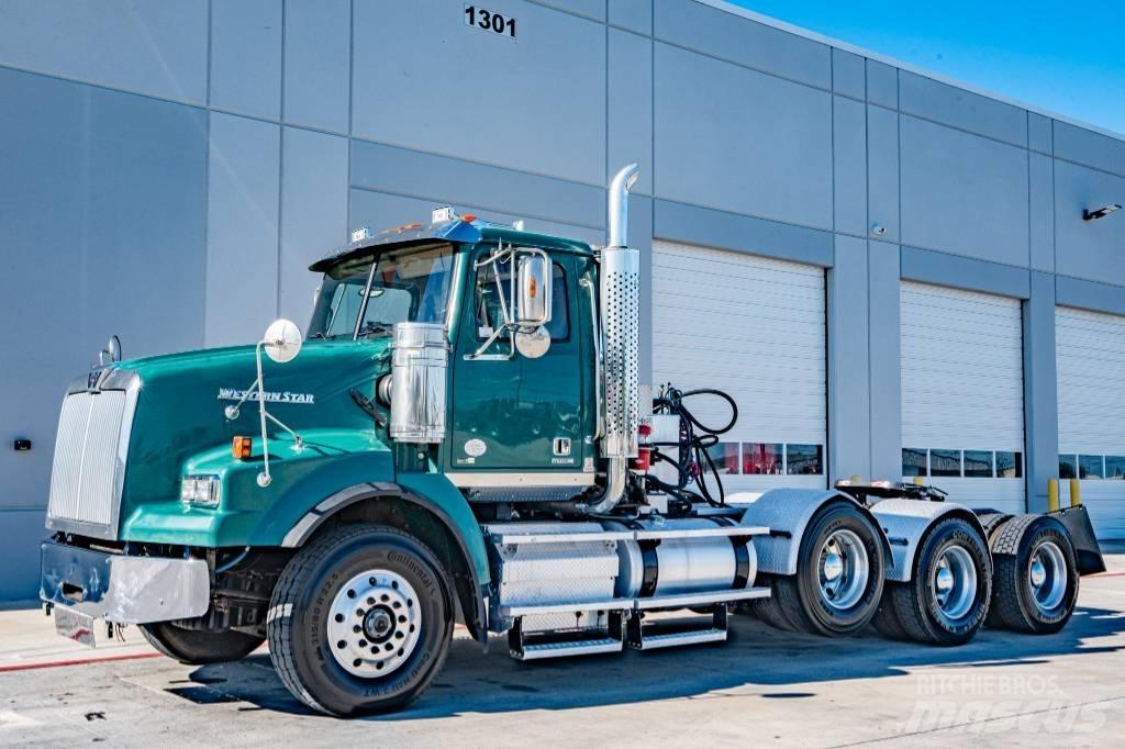 Western Star 4900 SB 트랙터 유닛