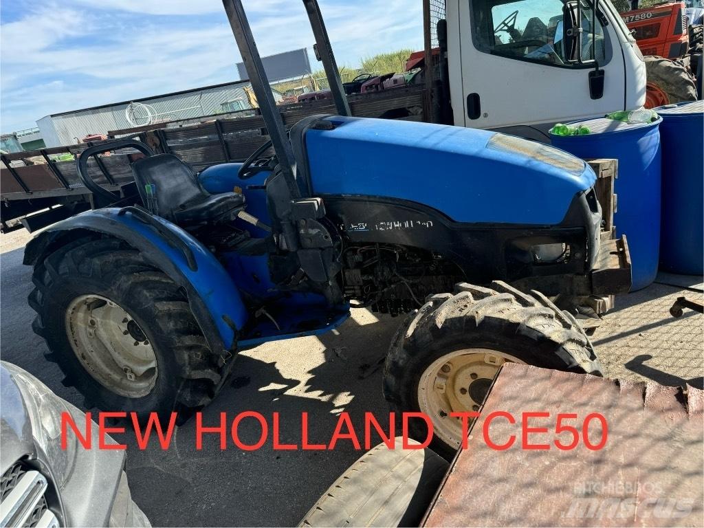 New Holland TCE50 트랙터