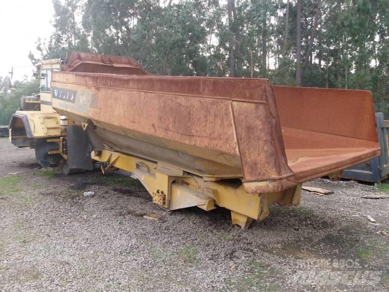 Volvo A35C (Parts) 섀시 및 서스펜션