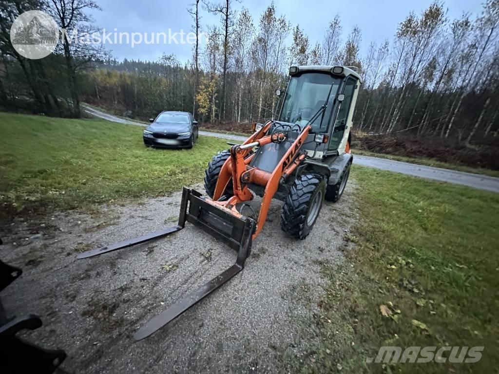 Atlas 65  휠로우더