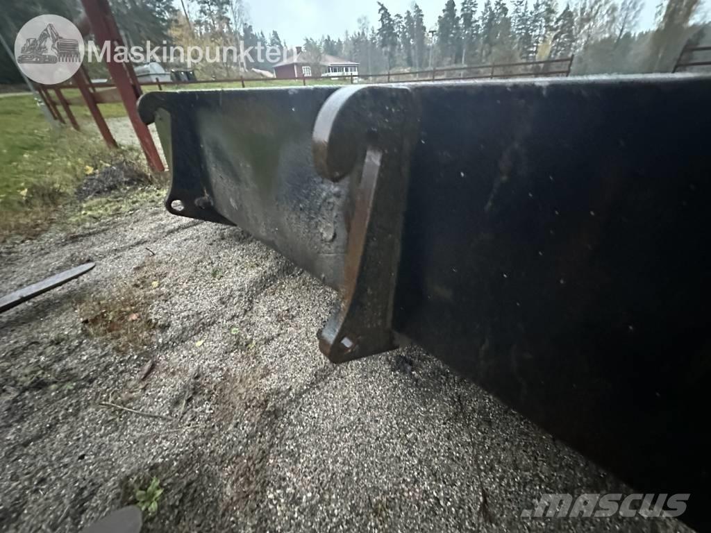 Atlas 65  휠로우더