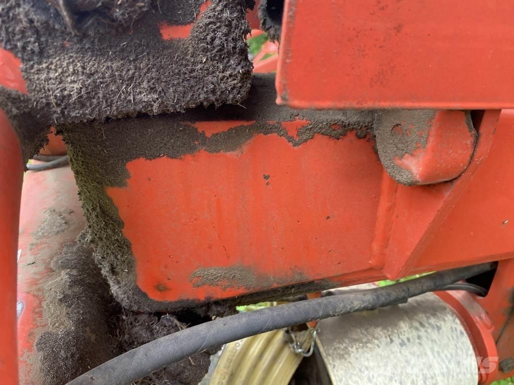 Kuhn GF6301MH 갈퀴 및 테더