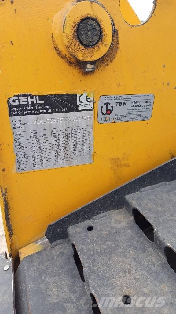 Gehl 3935  스키드로더